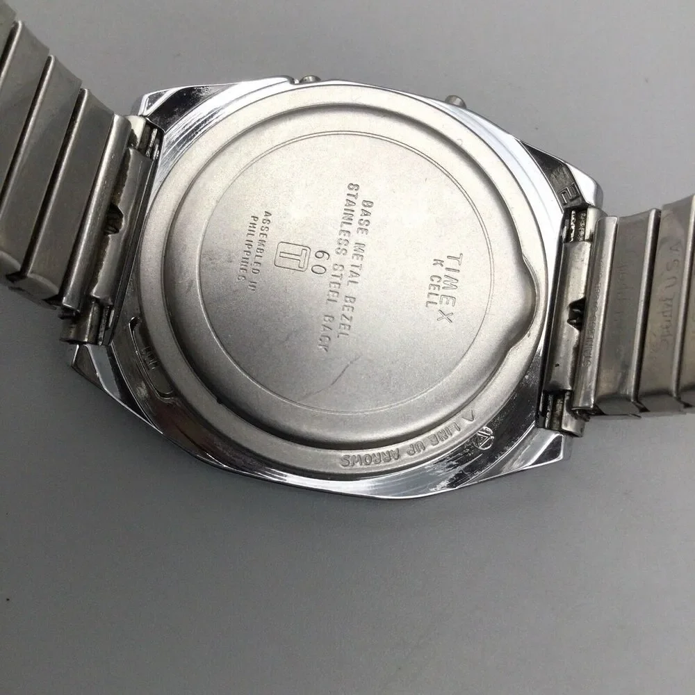 Vtg Timex Digital Watch Men 34mm Silver Tone Day Date Stretch 1989 New Battery - Picture 8 of 12